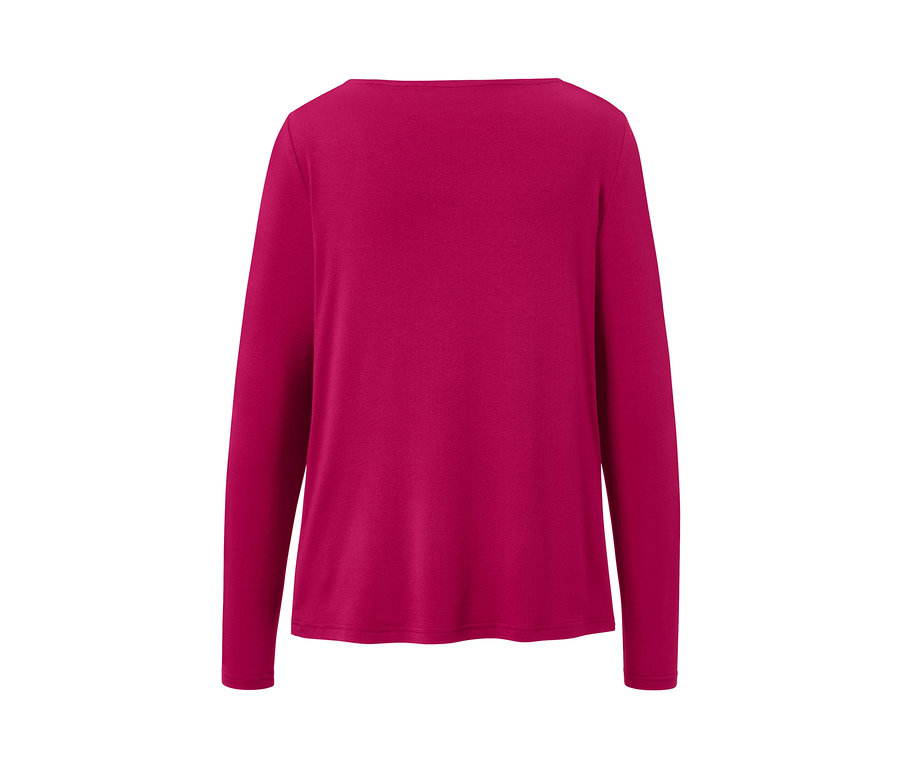 Blouse avec encolure en cascade.