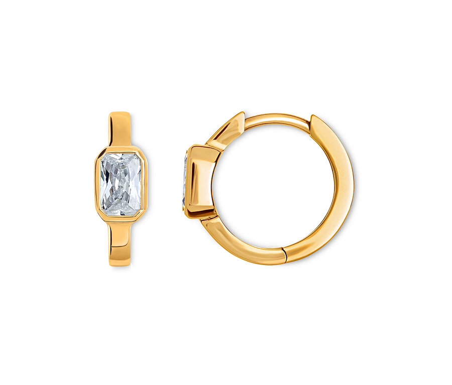 Deux boucles d'oreilles dorées avec des pierres rectangulaires transparentes.