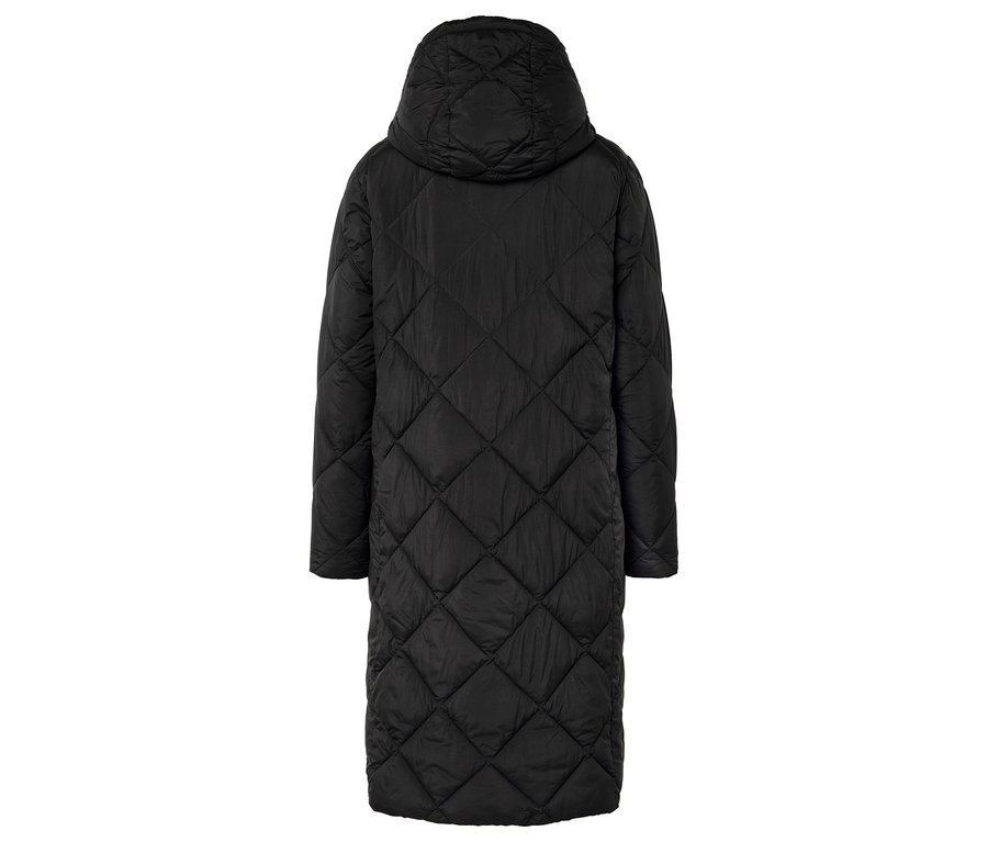 Manteau noir matelassé avec capuche, vue de derrière.