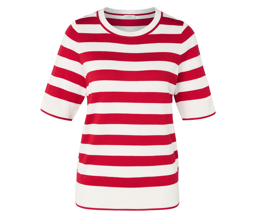 Haut rayé rouge et blanc à manches courtes.