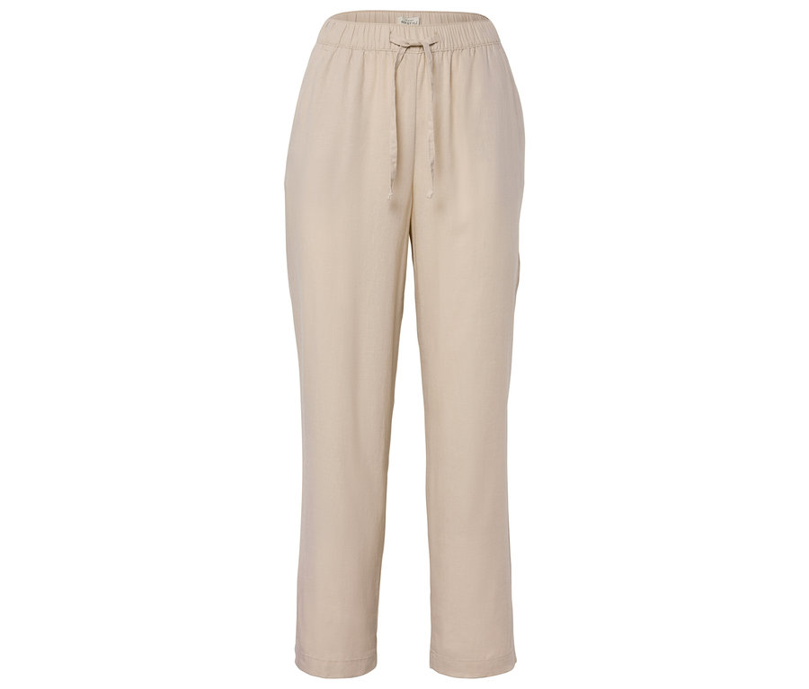Pantalon beige avec cordon de serrage sur fond blanc.