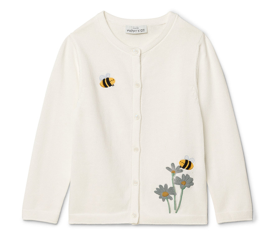 Un cardigan crème avec des abeilles brodées et des marguerites grises.