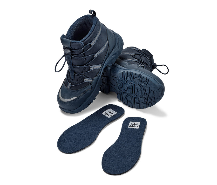 Deux bottes thermiques bleu foncé et deux semelles.
