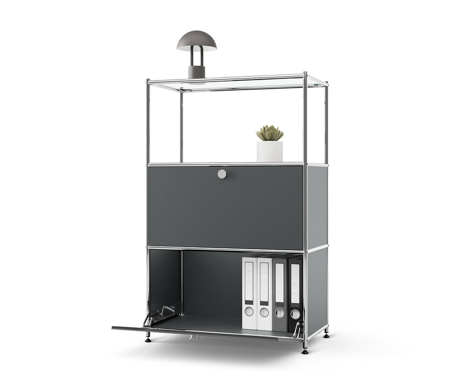 Commode en métal grise « CN3 » à 2 abattants avec une lampe et une plante en pot sur le dessus.