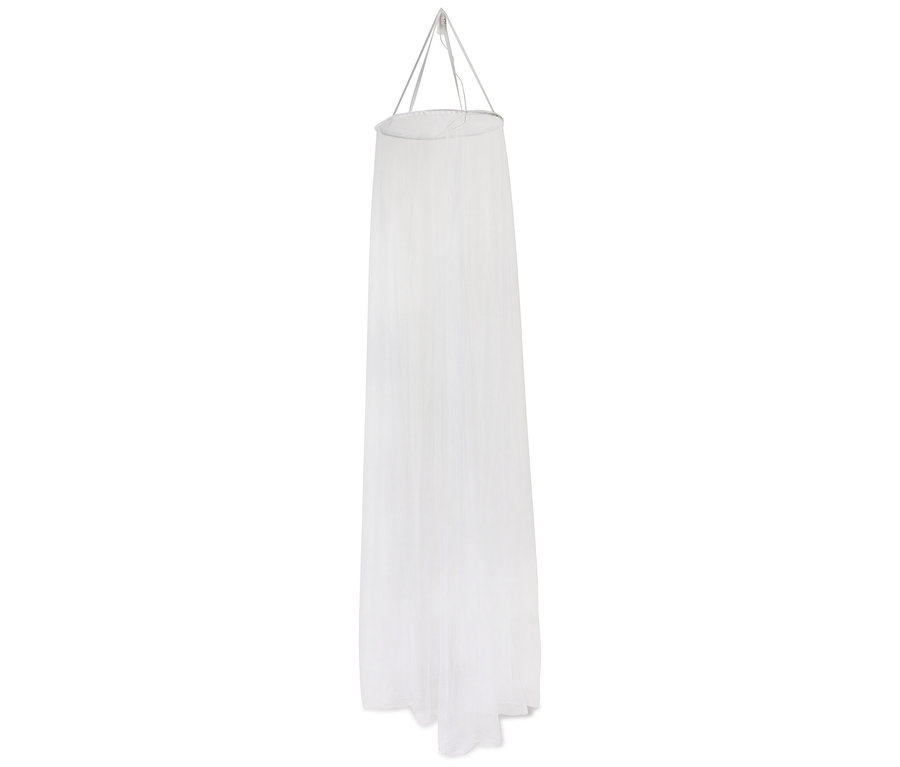 Ciel de lit blanc suspendu à une ficelle sur fond blanc.