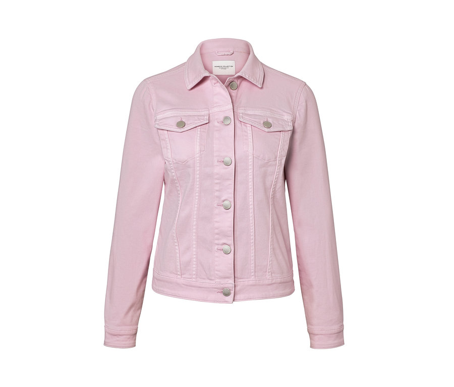 Veste en jean rose.
