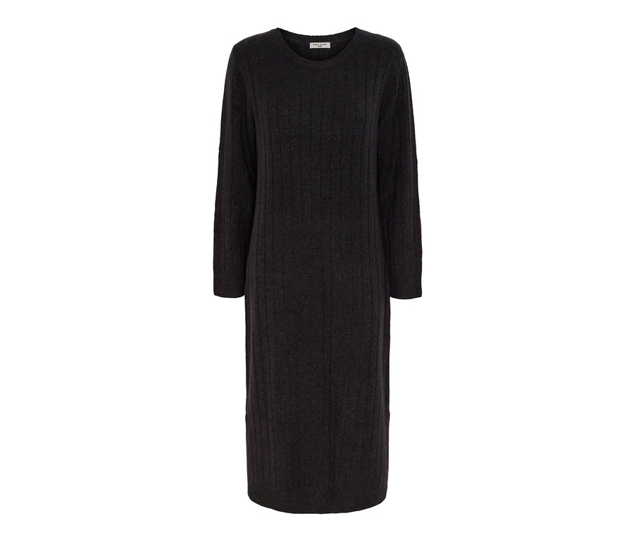 Robe en tricot côtelée grise.