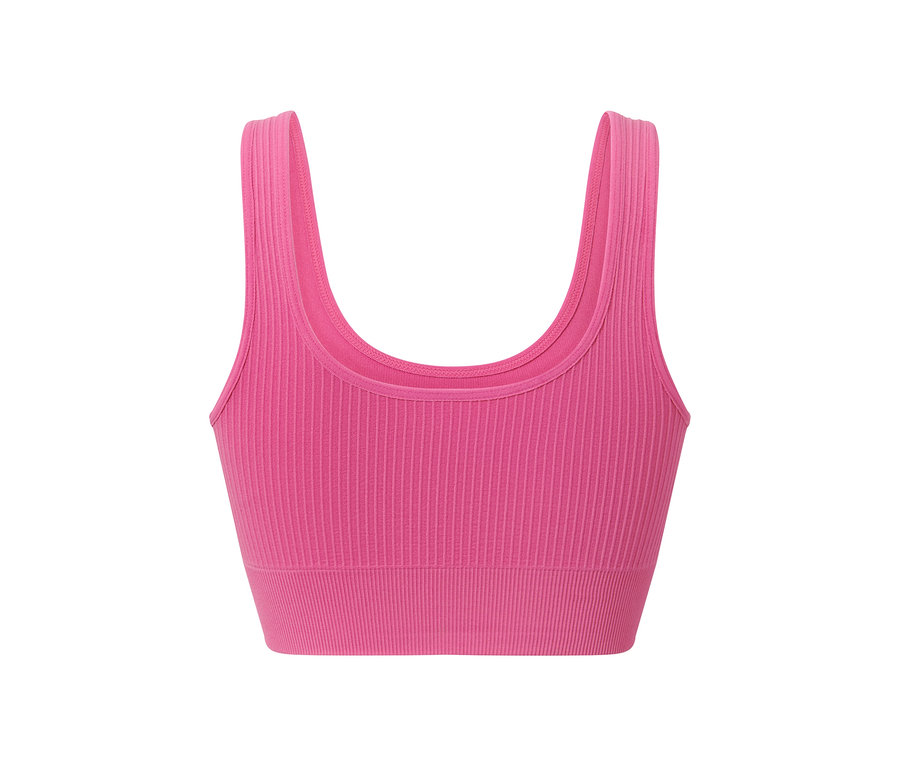 Gros plan sur une brassière de sport sans coutures.