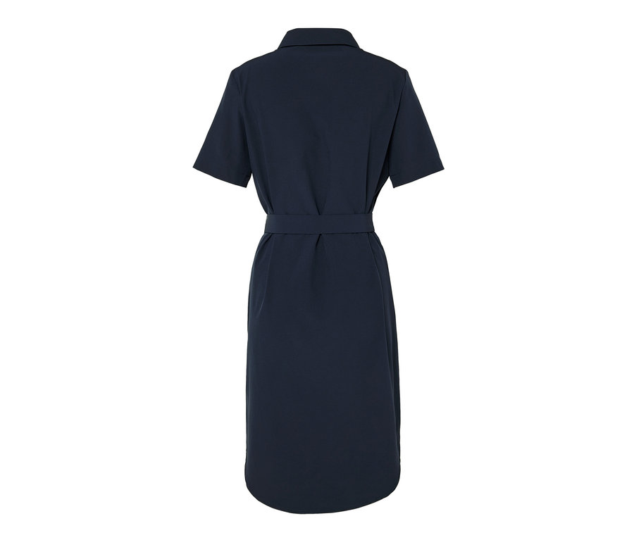 Robe technique bleu marine à manches courtes avec ceinture.