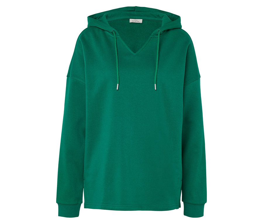 Sweat à capuche vert avec cordon de serrage.