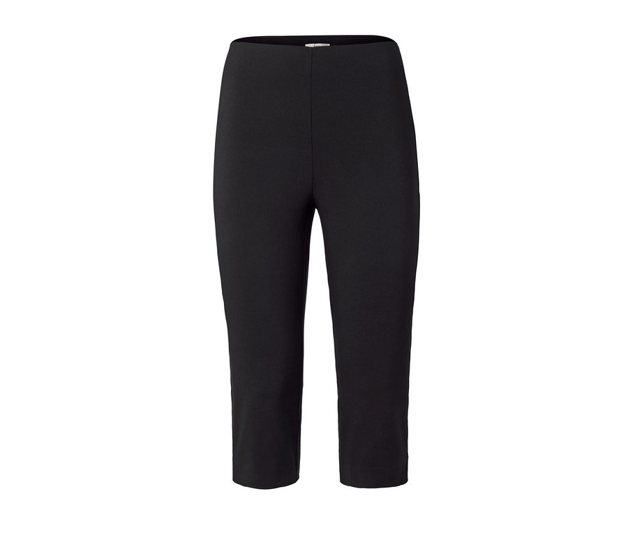 Un pantalon 3/4 stretch noir.