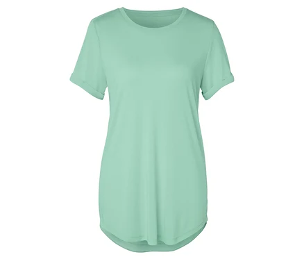 T-shirt vert clair à manches courtes.