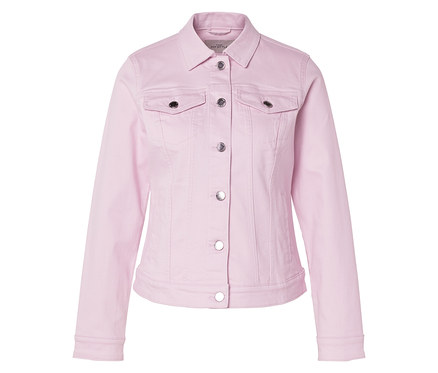 Une veste en jean rose clair est posée à plat.