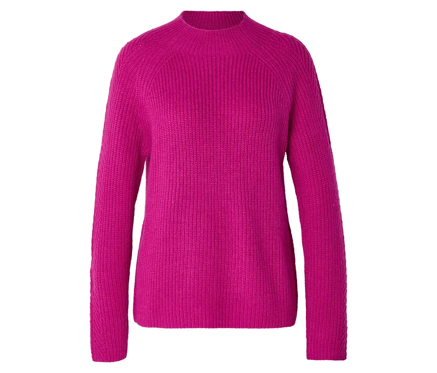 Pull rose à col droit en grosse maille.