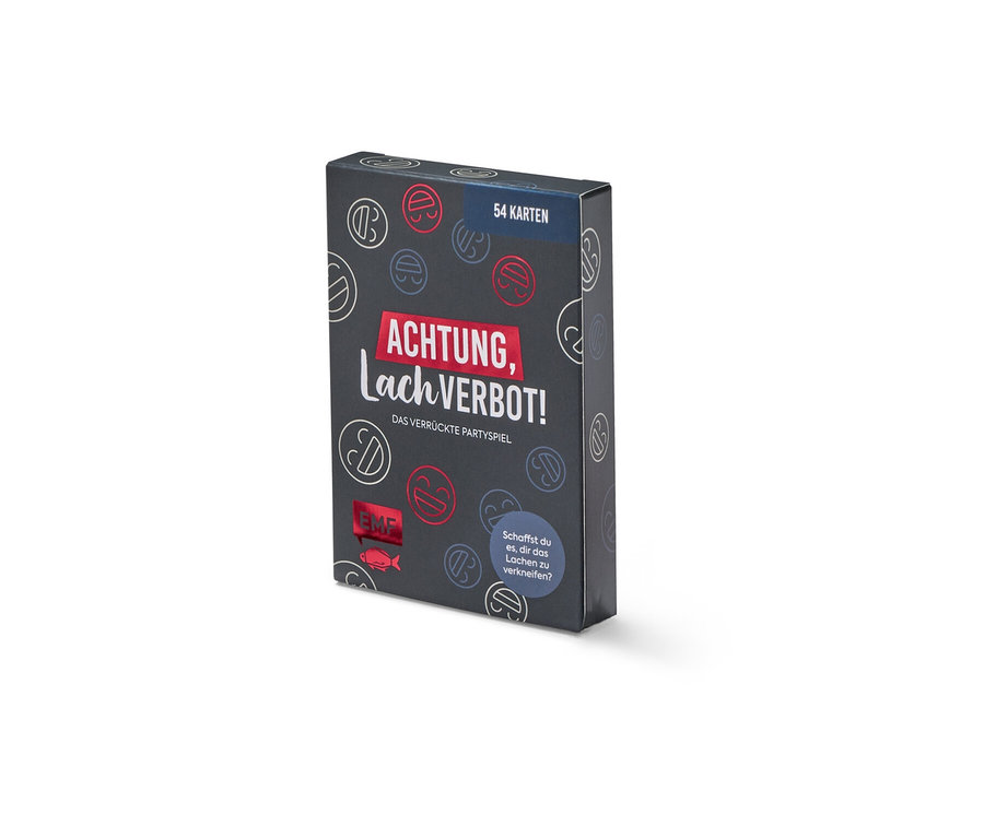 Sur l'image, on peut voir une boîte du jeu de cartes « Achtung, Lachverbot ! ».