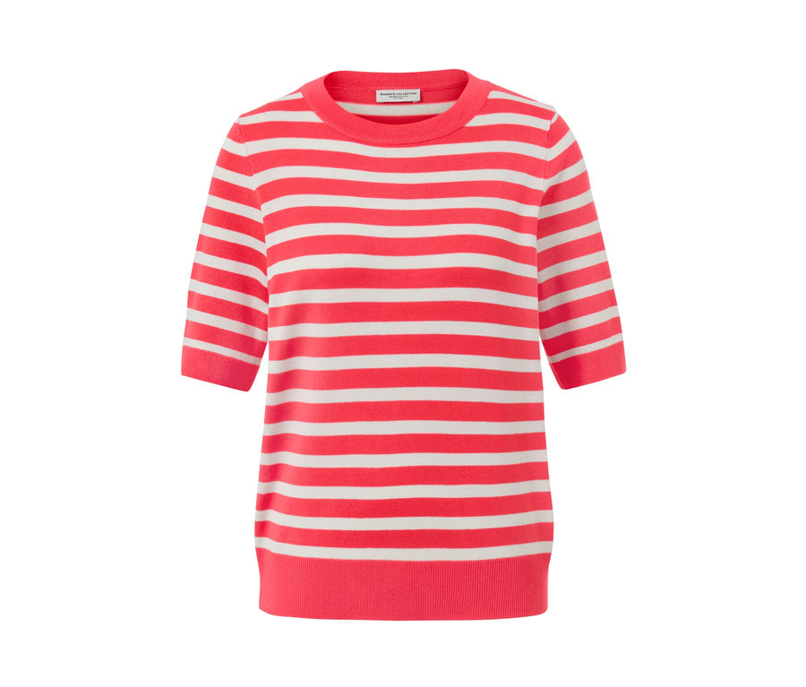 Pull en maille fine rayé à manches courtes.