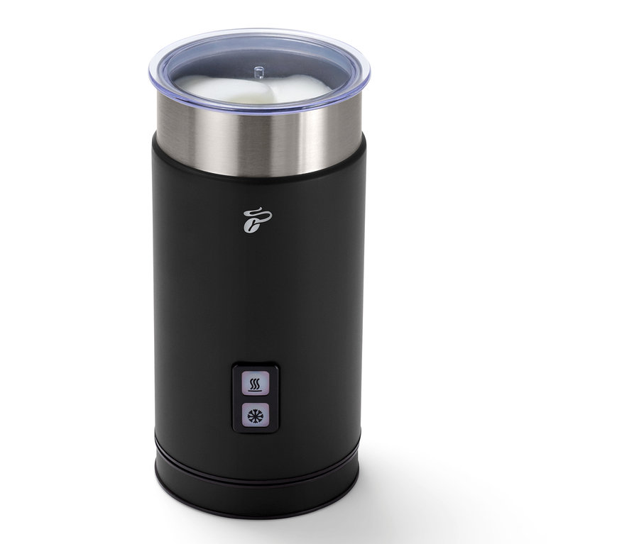 Mousseur à lait électrique noir.