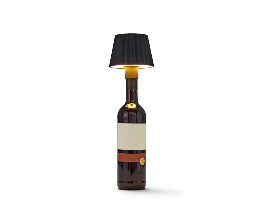 Une bouteille lumineuse à LED avec un abat-jour noir.