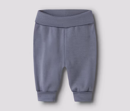 Pantalon de bébé gris avec une large ceinture côtelée et des poignets.