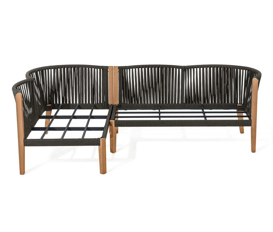 Un coin lounge flexible avec tressage textile et pieds en bois.