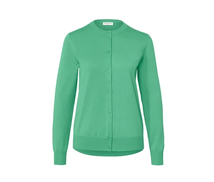 Cardigan en maille fine vert avec des boutons.