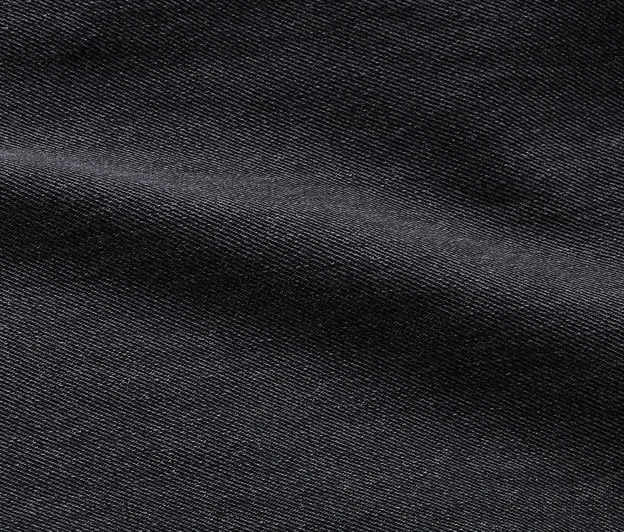 Gros plan sur un jean pour enfant ‒ coupe « Finn ».