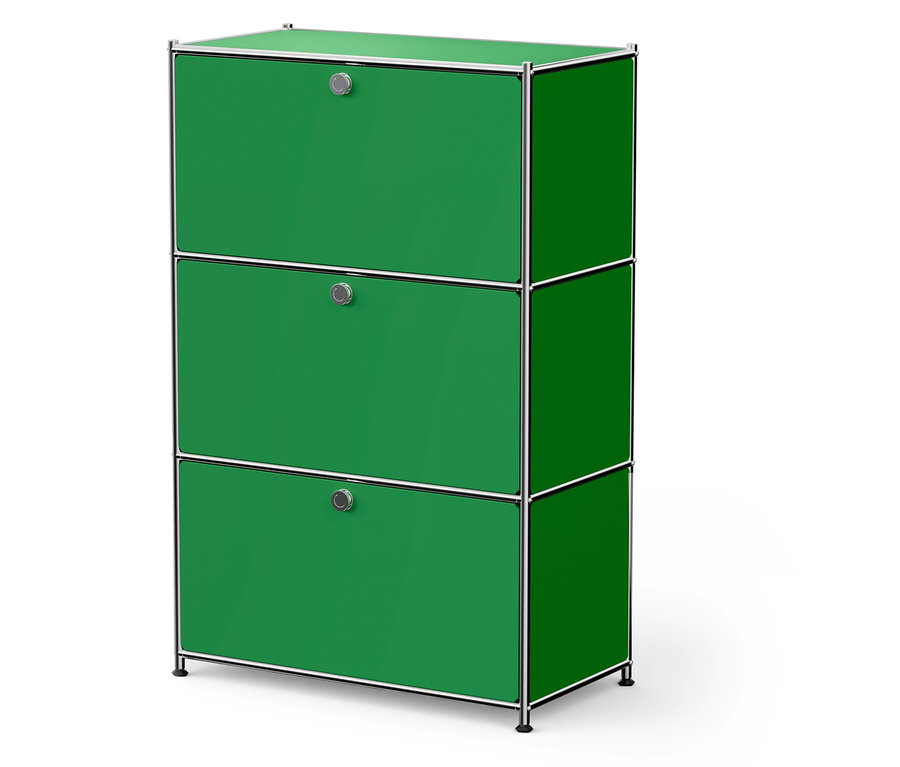 Armoire verte à trois étages avec cadre chromé et poignées rondes.