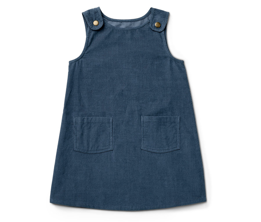 Robe en velours côtelé bleue avec boutons et poches.