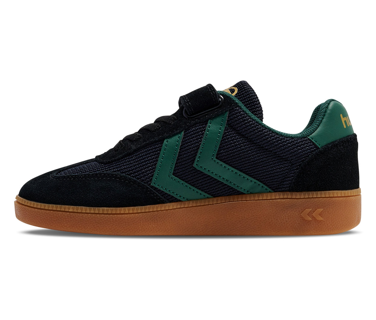 Basket noire Hummel VM78 CPH JR avec chevrons vert foncé sur le côté.