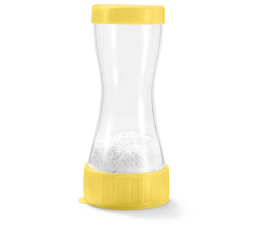 Récipient transparent en forme de sablier avec couvercle et base jaunes, partiellement rempli de poudre blanche.
