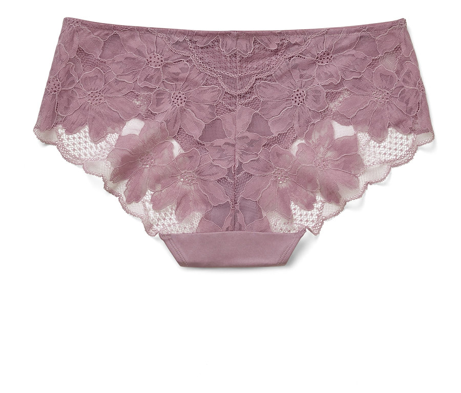 Culotte en dentelle violette à motifs floraux.