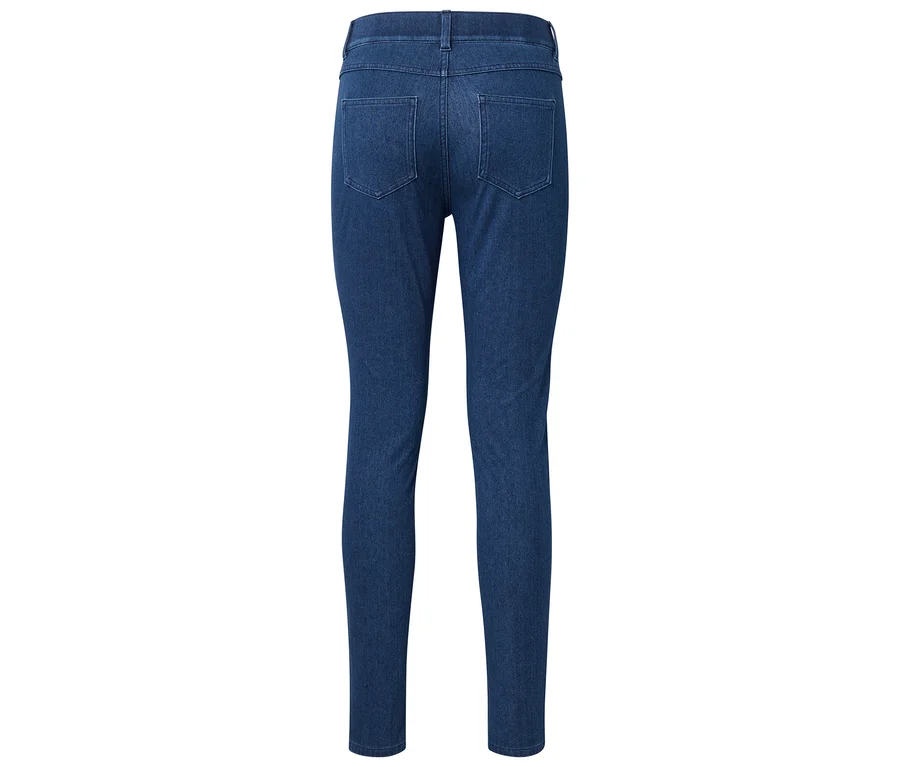 Vue arrière d'un jean bleu foncé moulant avec poches arrière.