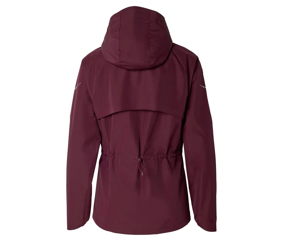 Vue arrière d'une veste bordeaux avec capuche et cordon de serrage à la taille.