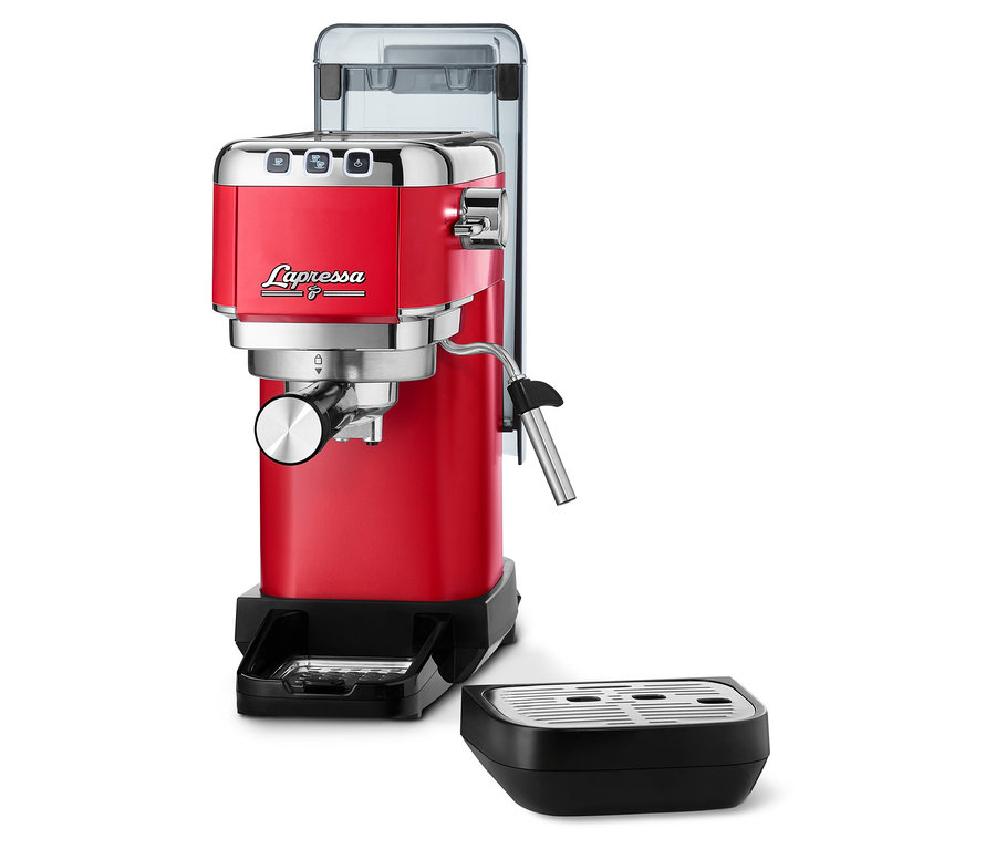 Une machine à porte-filtre « Lapressa » rouge sur fond blanc.