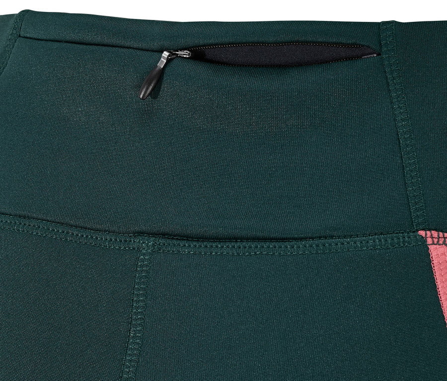 Détail d'un legging thermique extra chaud avec une poche zippée.