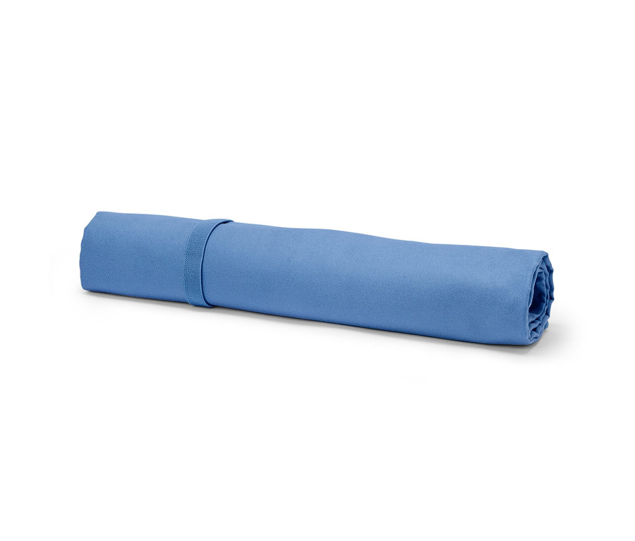 Serviette microfibre pour enfants, motif tortue, enroulée.
