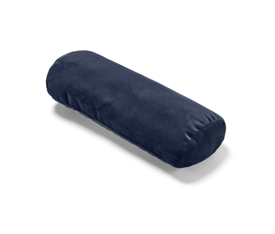 Un coussin de ceinture de voiture bleu sur fond blanc.