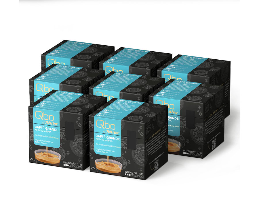 Neuf boîtes de capsules de café Qbo by Tchibo noires et turquoises « CAFFÈ GRANDE KIRINYAGA BAYA » (27 capsules, intensité 3/10), disposées 3x3.