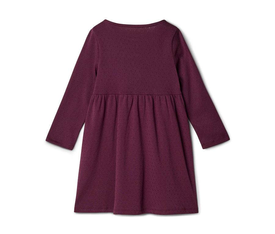 Vue de dos d'une robe bordeaux à manches longues avec une taille froncée et une texture subtilement pointillée.