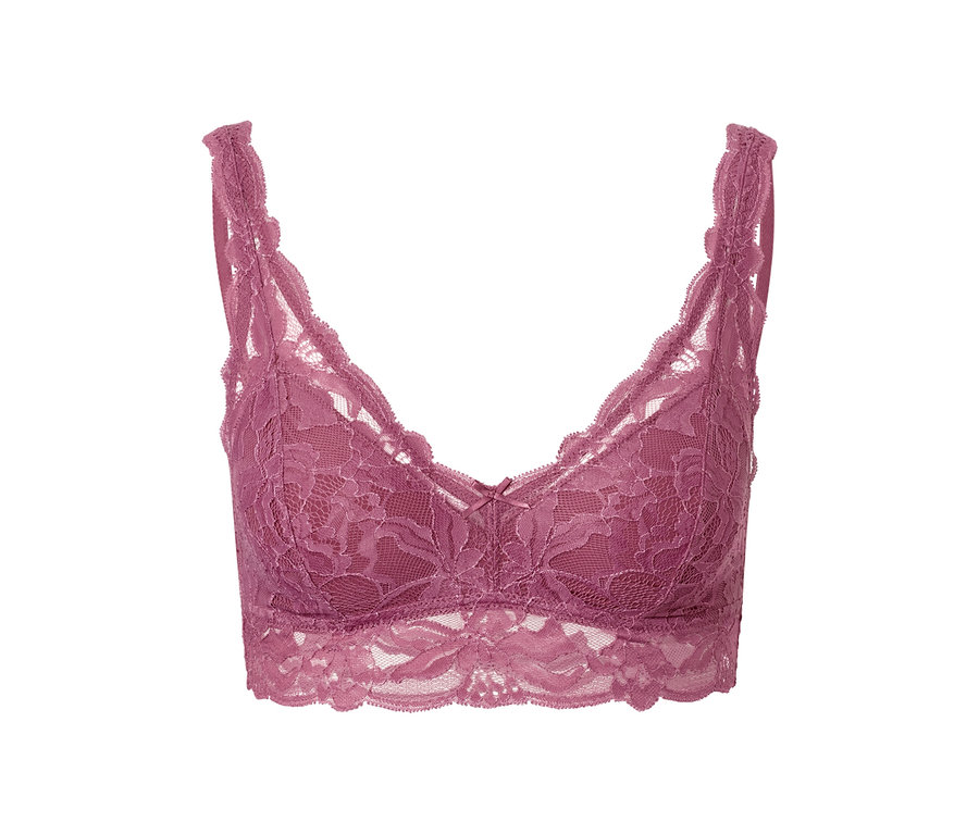 Brassière en dentelle violette sur fond blanc.