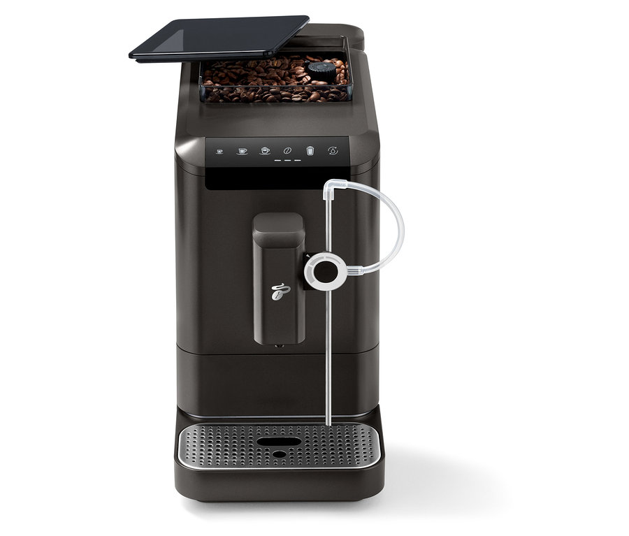 Une machine à café noire « Esperto 2 Milk ».