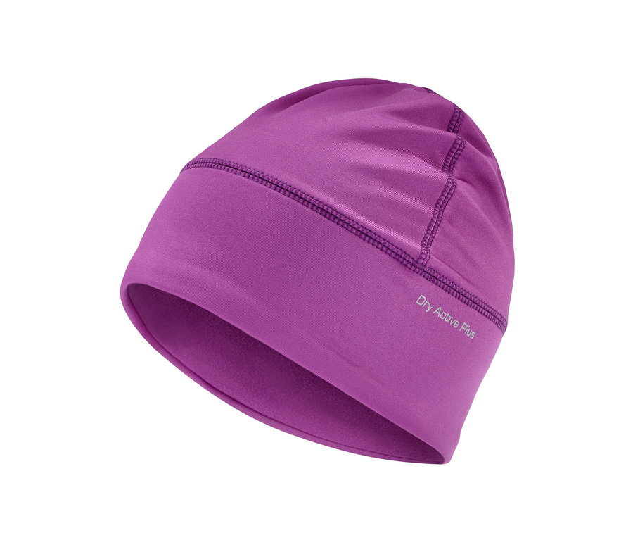 Gros plan d'un bonnet technique thermique rose baie.