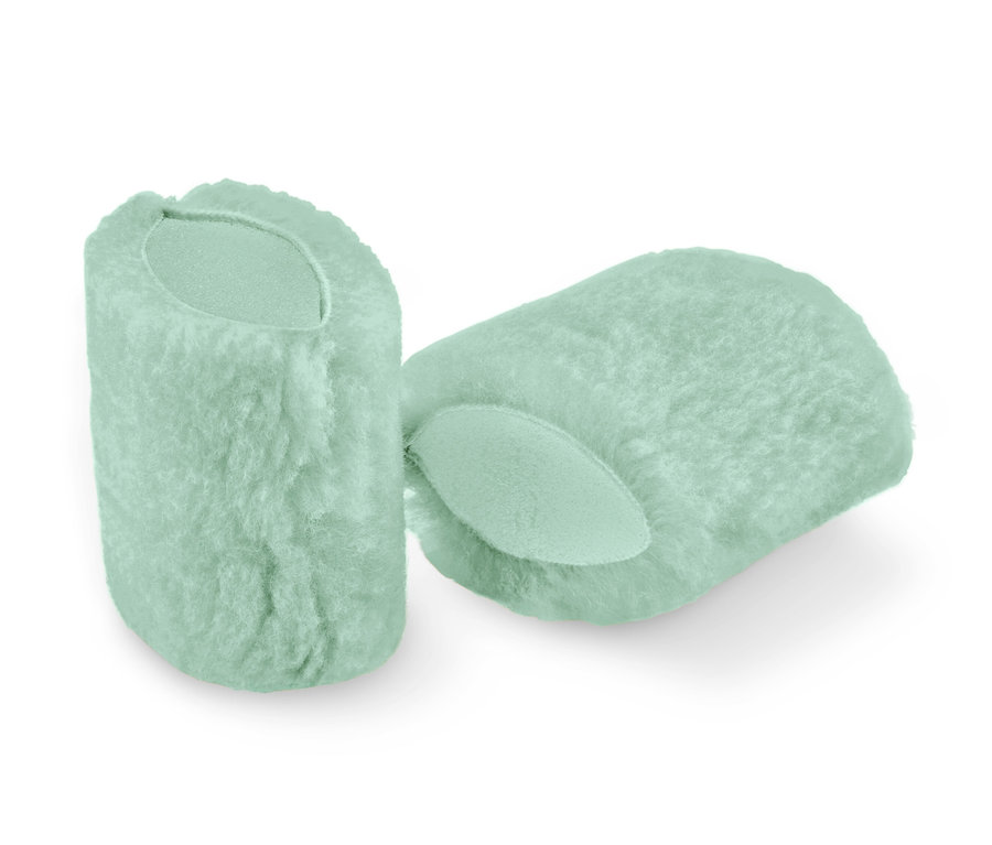 Deux éponges antitaches vert clair.