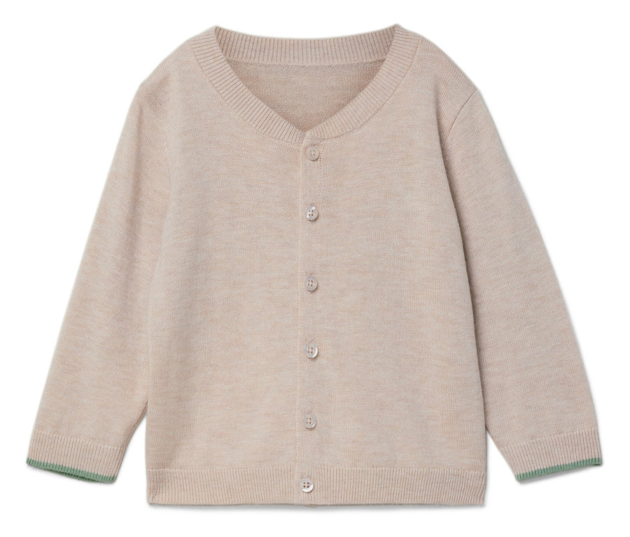 Un cardigan en tricot beige avec des manches longues et des poignets verts.