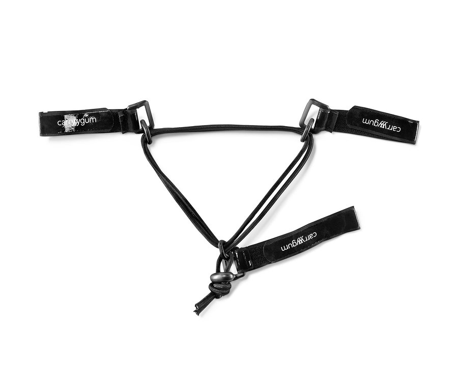 Sangle de fixation noire sur le guidon avec le logo carrygum sur fond blanc.