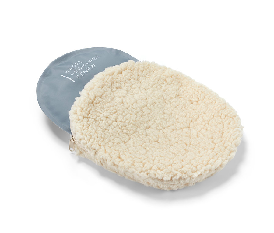 Coussins chauds froids 2 en 1 avec une couverture bleue et une couverture en peluche.