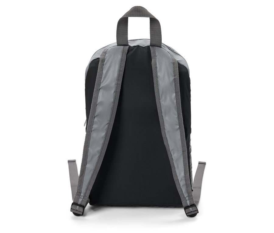 Un sac à dos noir et gris vu de derrière.