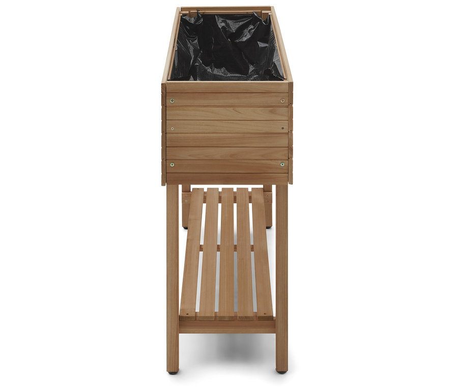 Jardinière en bois avec doublure noire et étagère en dessous.