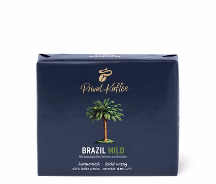 Un paquet de 500g de café moulu Privat Kaffee Brazil Mild sur un fond blanc.