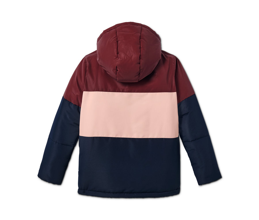 Vue détaillée de l'arrière d'une veste thermique au design color block avec capuche en bordeaux, rose et bleu marine.